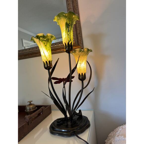 Vintage Dale Tiffany 3-Light Lily Lamp w/ Dragonfly - Picture 8 of 10